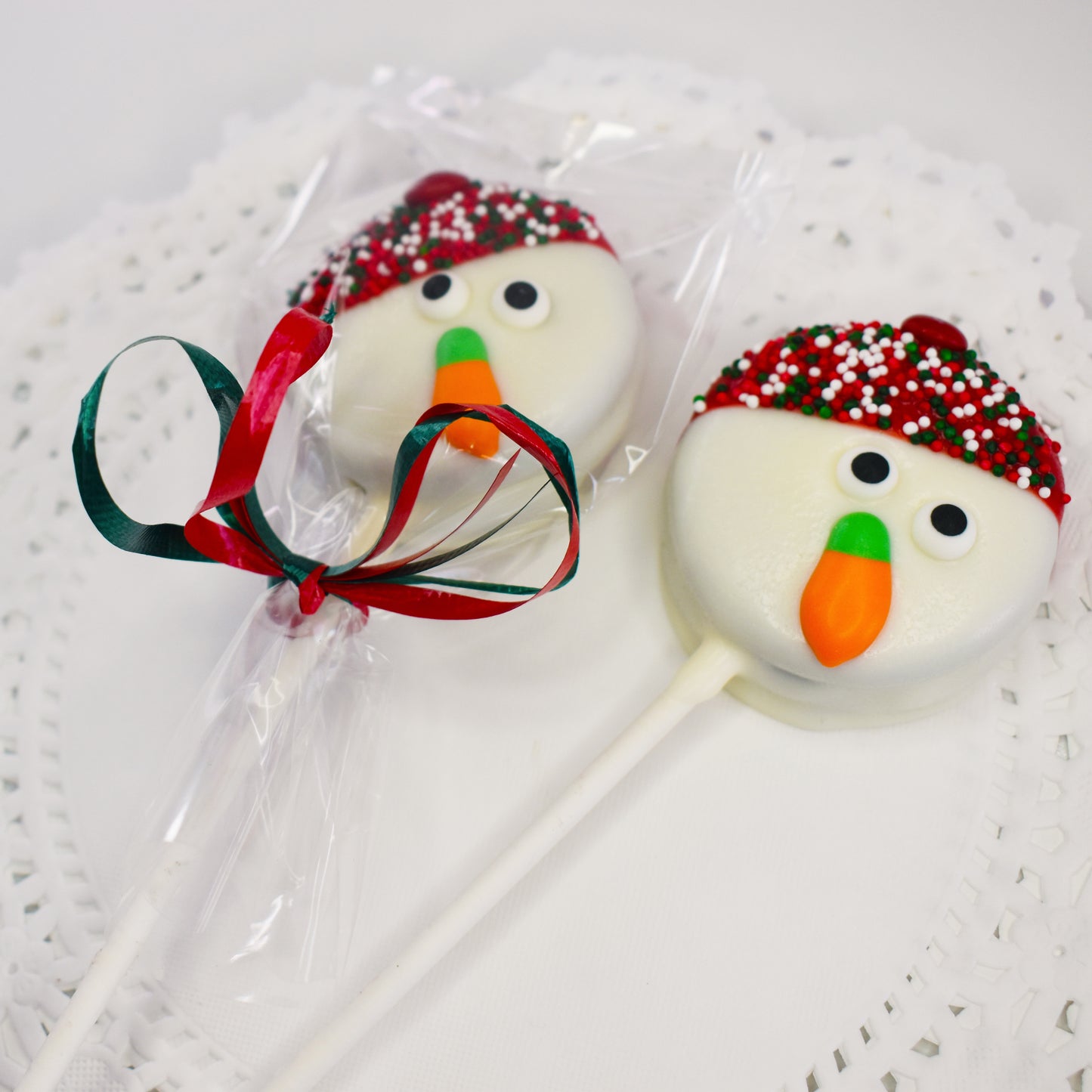 Dipped Cookie Snowman Pop